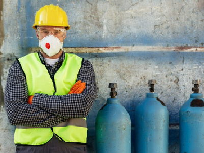 What is the difference between a wellhead and a BOP